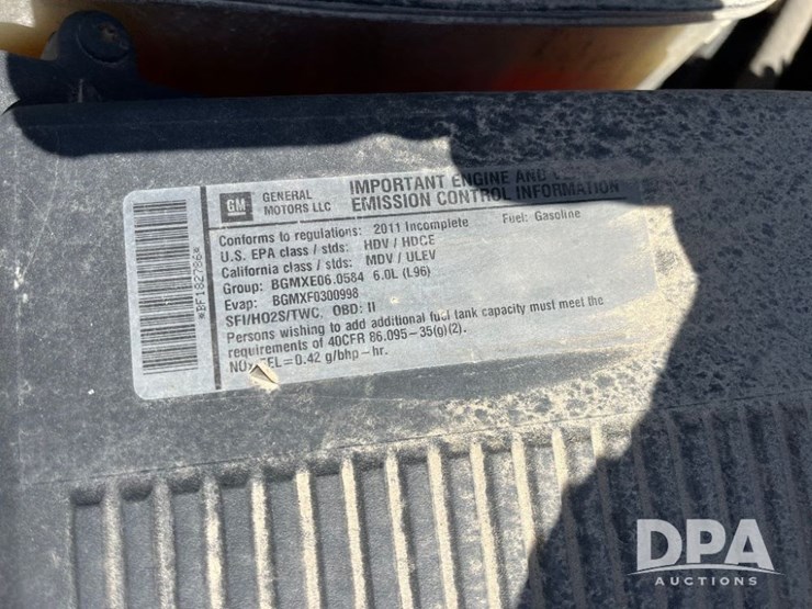 2011-chevrolet-3500hd-image-69