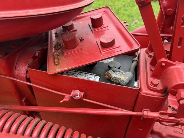 farmall-140-image-63