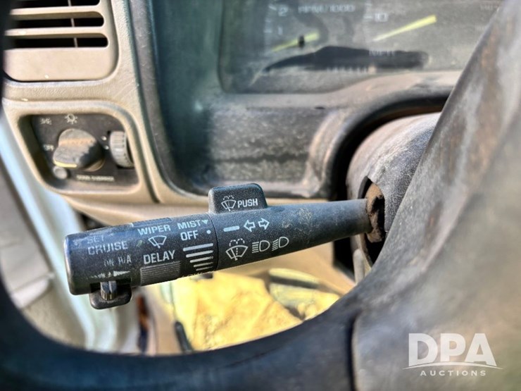 2000-gmc-3500-image-64