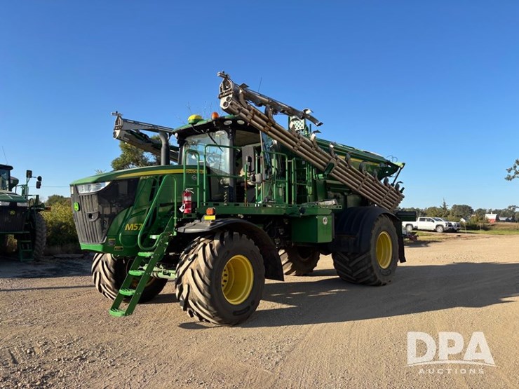 2019-john-deere-f4365-image-8