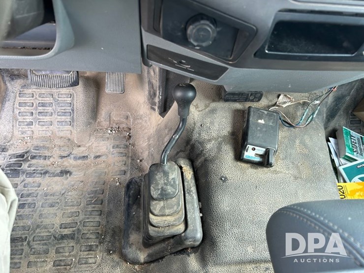 2011-ford-f250-image-23