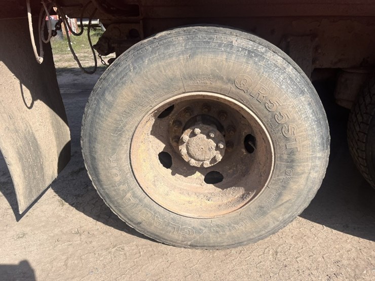 2007-peterbilt-367-image-144