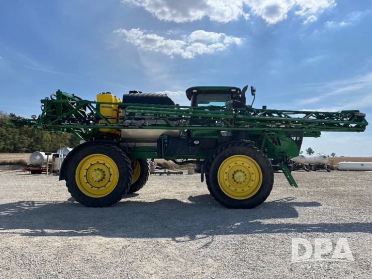 2019-john-deere-r4045-image-8