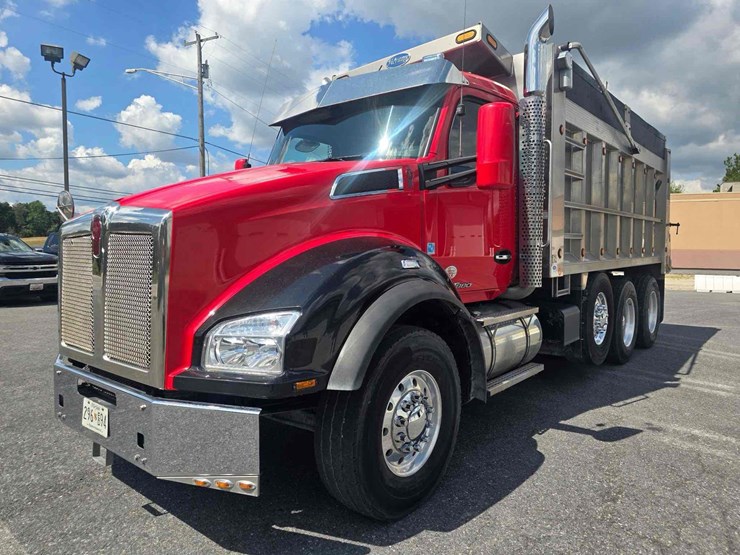 2021-kenworth-t880-image-1
