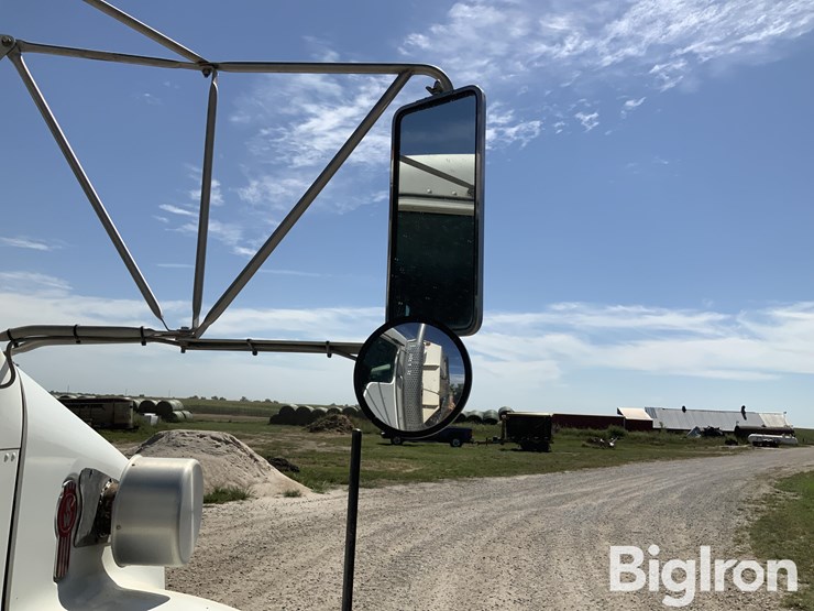 2011-kenworth-t370-image-19