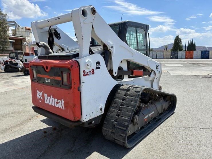 2022-bobcat-t870-image-3