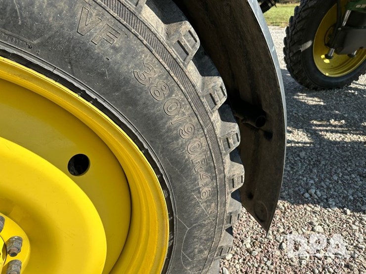 2021-john-deere-r4044-image-19