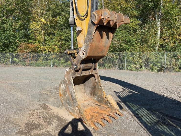 2011-caterpillar-320dl-image-12
