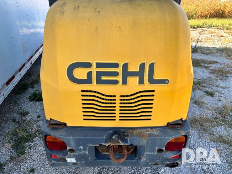 2013-gehl-540-image-30
