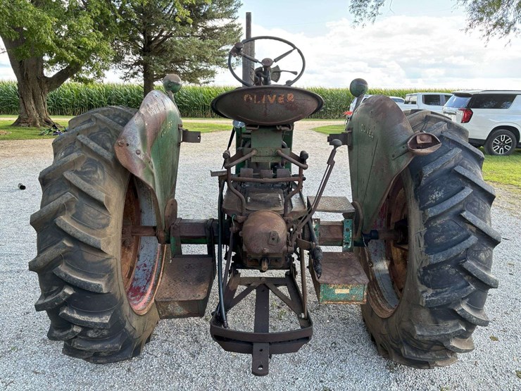 1957-oliver-super-77-image-4