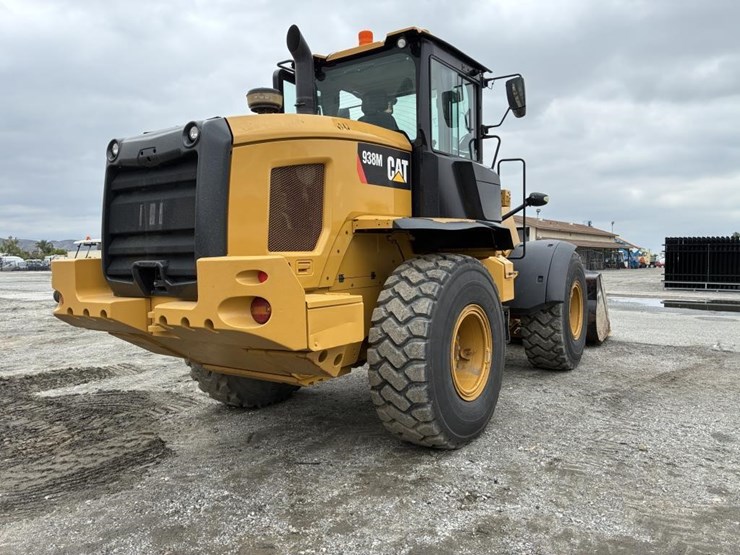 2019-caterpillar-938m-image-3