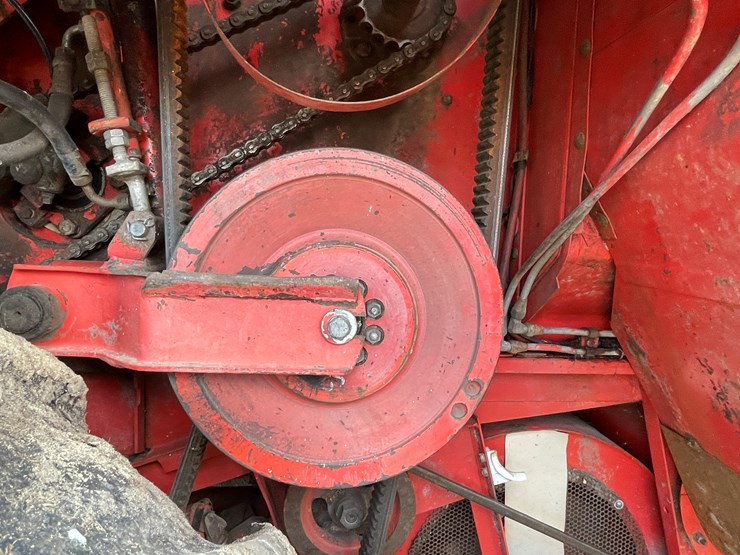 massey-ferguson-510-image-23
