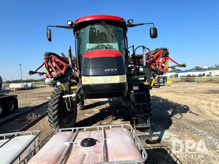 2015-case-ih-patriot-4440-image-3