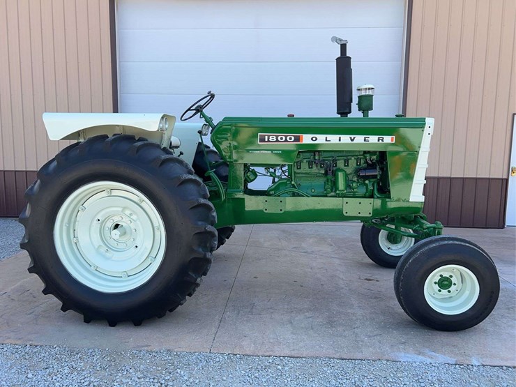 1962-oliver-1800-image-2