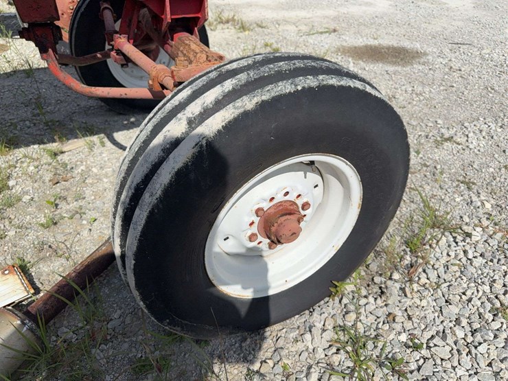 farmall-560-diesel-image-28
