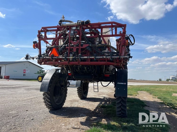 2017-case-ih-patriot-4440-image-11