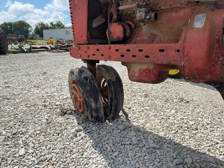 farmall-m-image-24