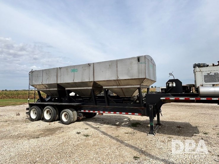 2012-behnke-dry-tender-trailer-(gp11554)-image-2