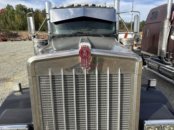 2009-kenworth-w900-image-10