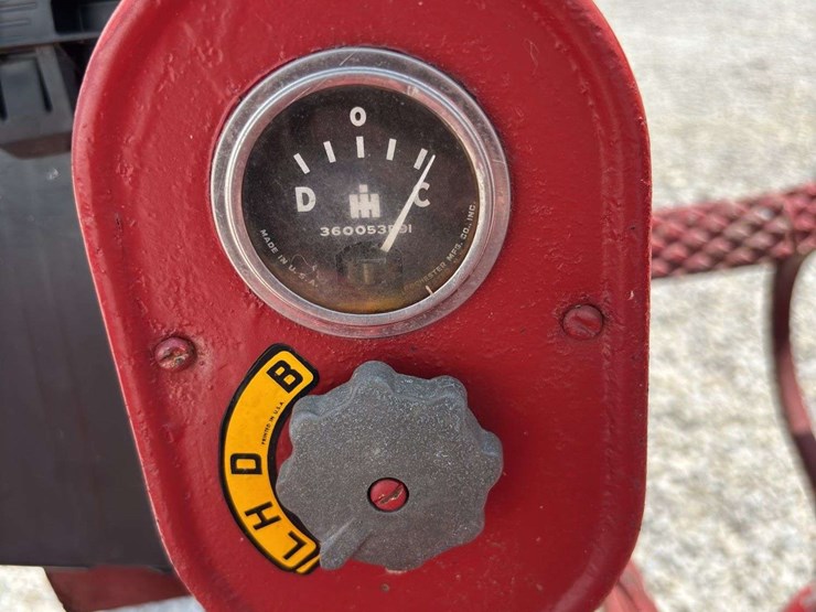 farmall-culti-vision-b-image-32