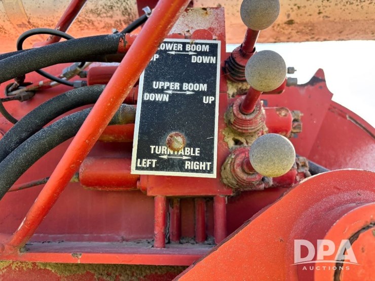 1981-international-1754-bucket-truck-(gp11561,-unit-78228)-image-36