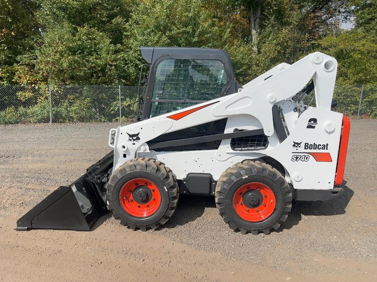 2019-bobcat-s740-image-2