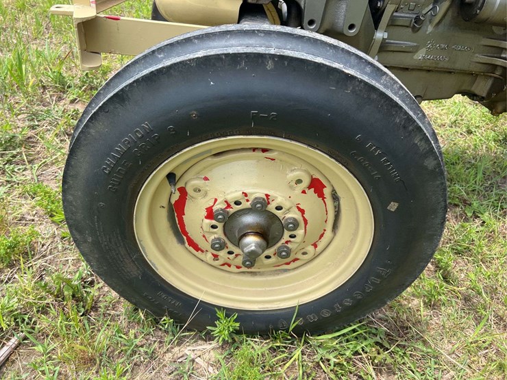massey-ferguson-40-image-21