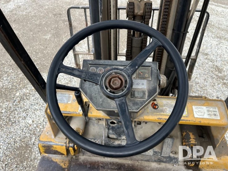 caterpillar-v50d-image-26