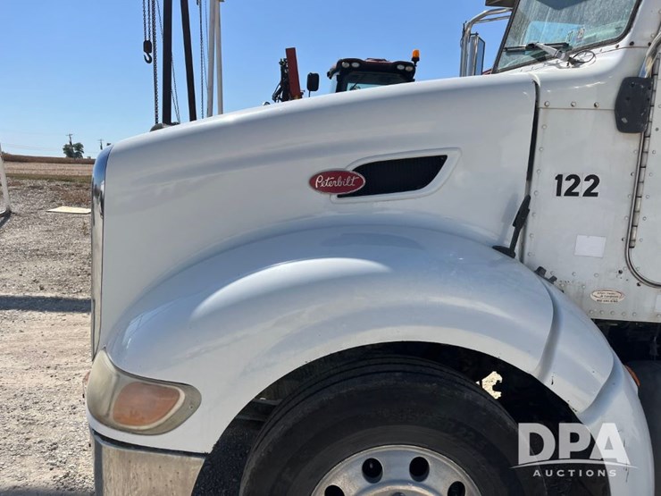 2007-peterbilt-386-image-16