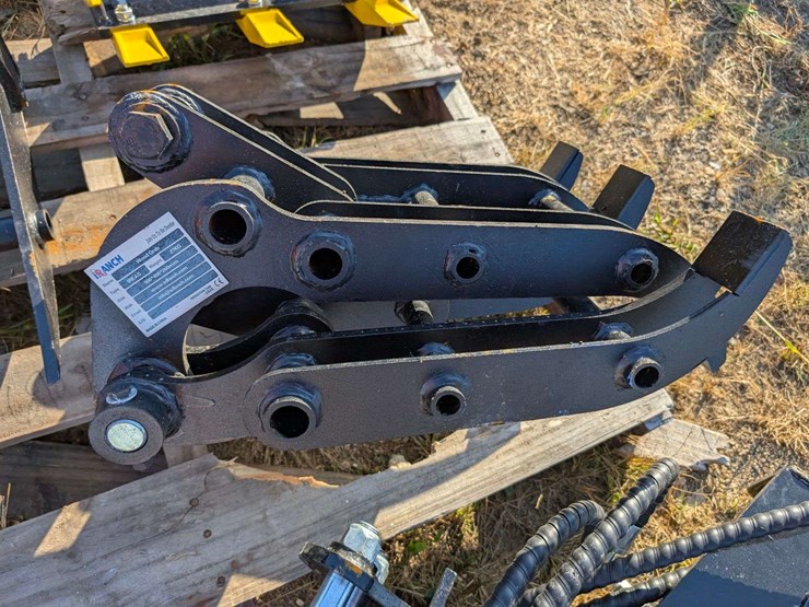 2025-iranch-ireas-mini-excavator-attachment-set---10-piece-image-24