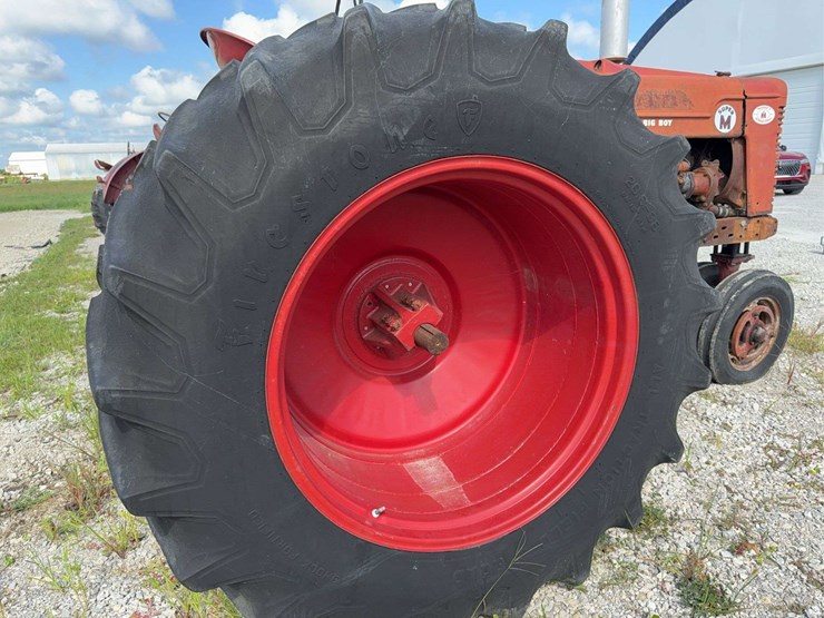farmall-m-image-16