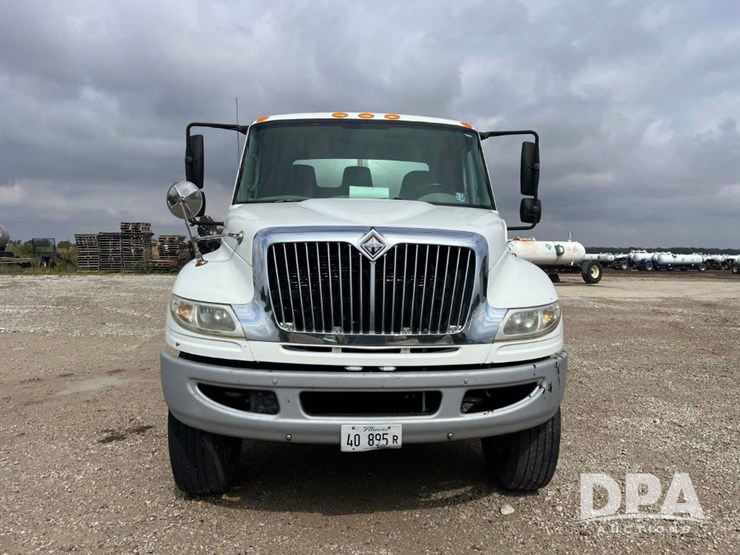 2009-ihc-durastar-4400-truck-(jn3095,-unit-537)-image-3