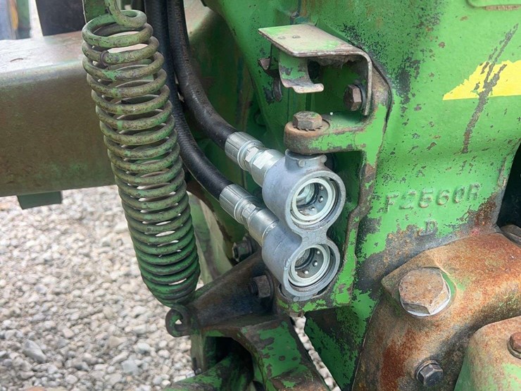 john-deere-730-image-19