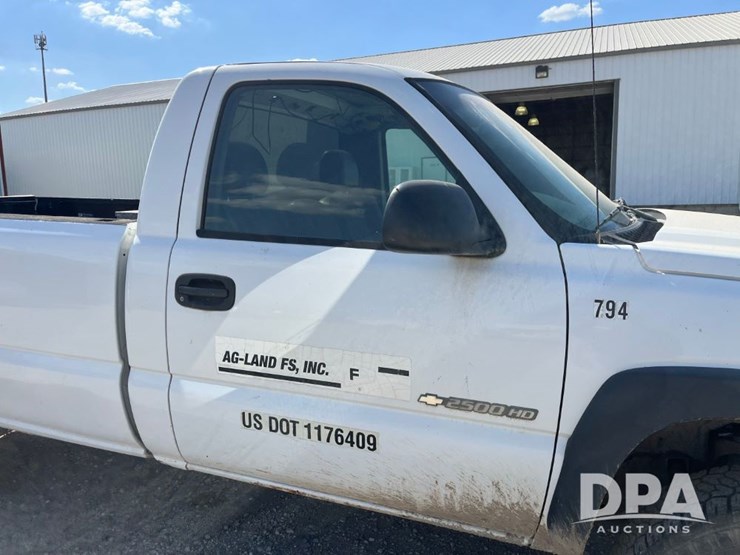 2003-chevrolet-2500hd-image-27