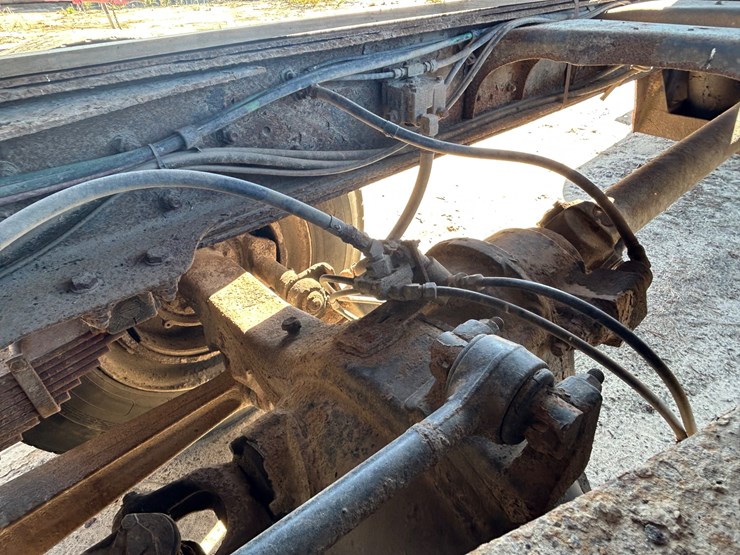 1987-ford-l8000-image-12