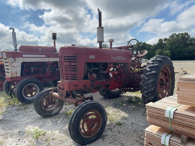 farmall-400-image-1