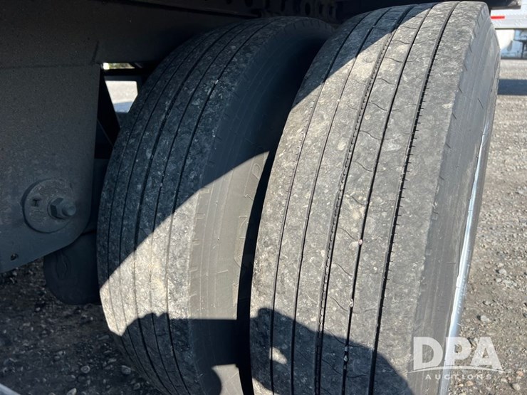 2015-hyundai-reefer-image-10