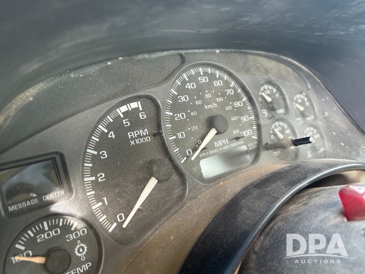 2002-chevrolet-2500hd-image-21