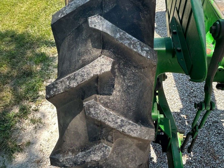 john-deere-m-image-7