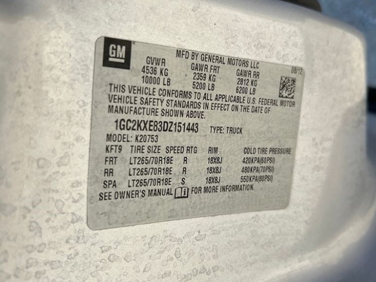 2013-chevrolet-2500hd-image-32