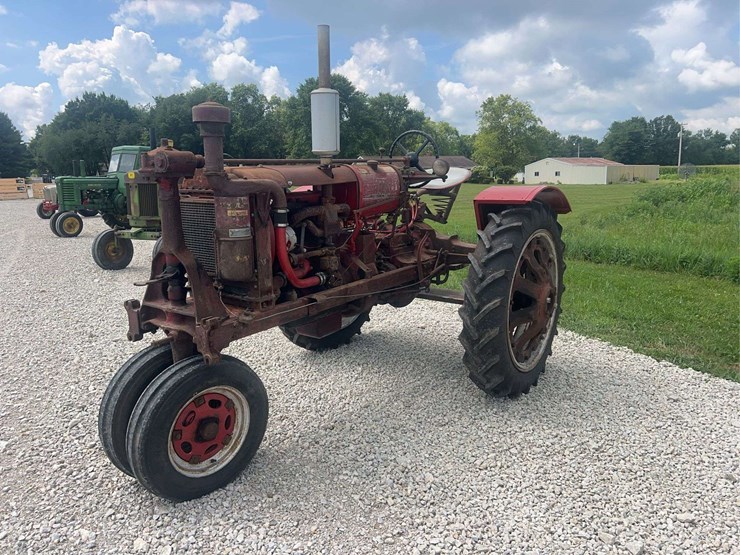 farmall-f-20-image-1