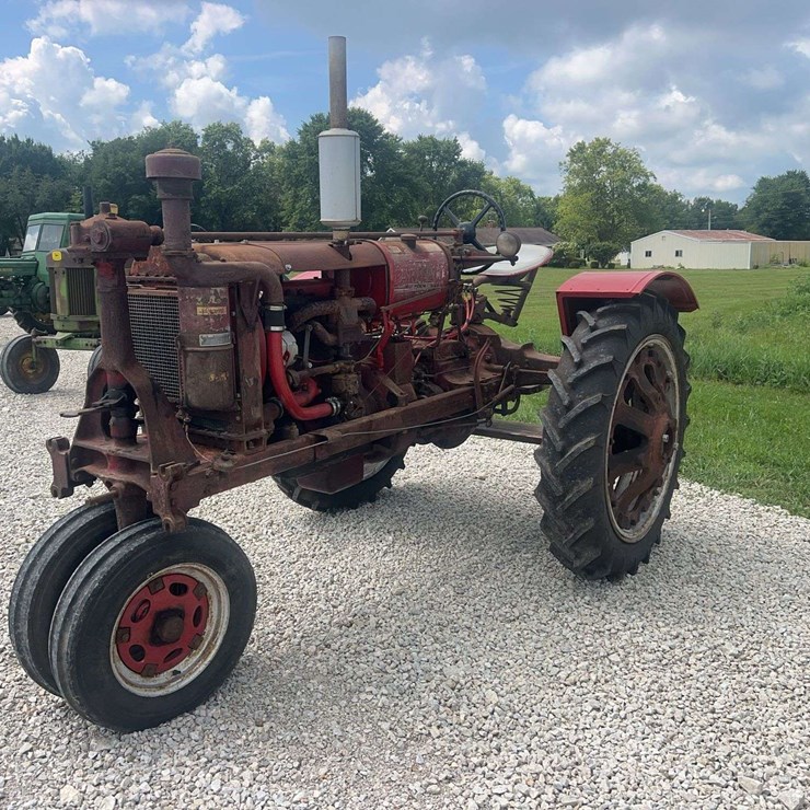 Farmall F-20