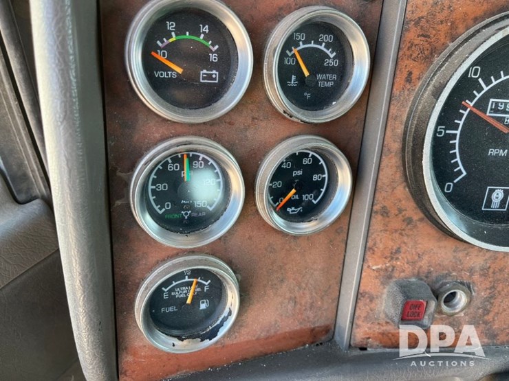 2009-kenworth-t370-image-49