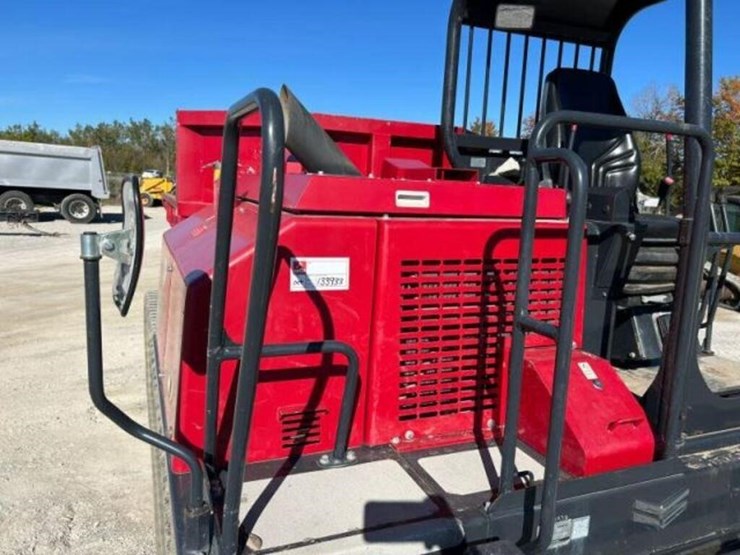 2020-yanmar-c50r-image-18