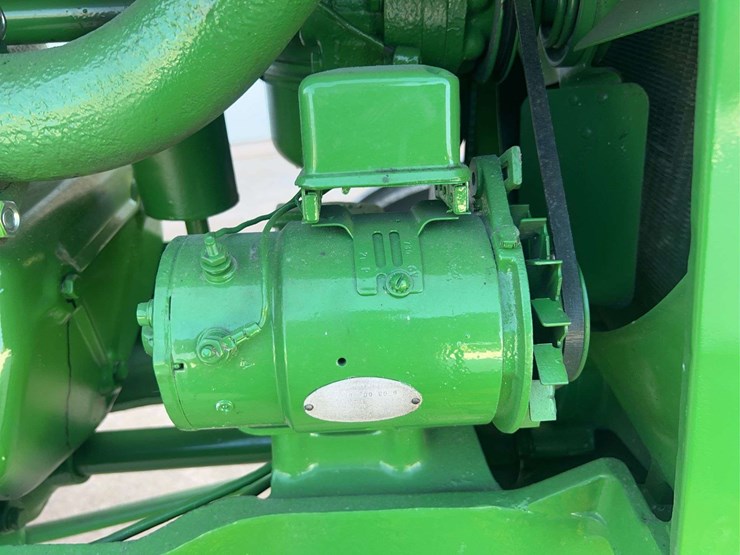1955-john-deere-70-image-27