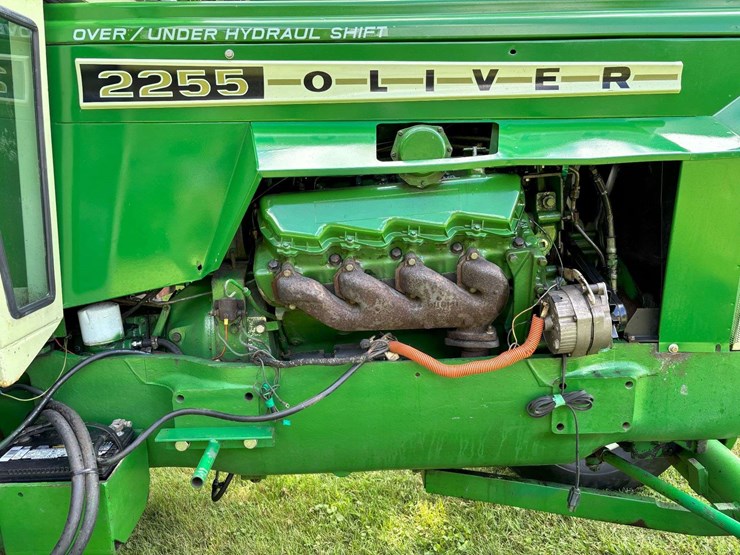 1976-oliver-2255-image-9