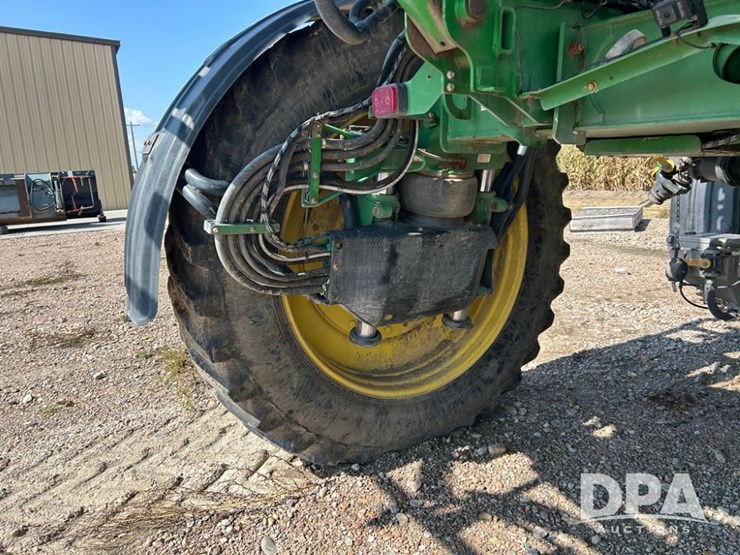 2019-john-deere-r4045-image-14