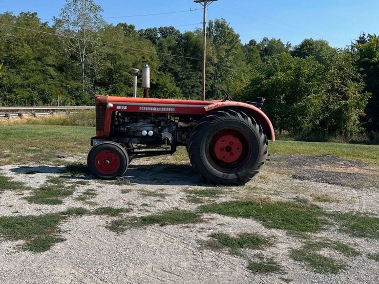 1962-massey-ferguson-97-image-2
