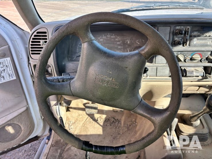 2000-gmc-3500-image-63