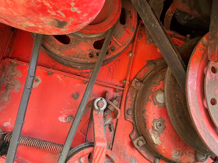 massey-ferguson-510-image-38